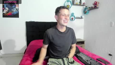 Snapshot of ryan15_ chatting on 02/10/25, 03:21 Ryan 15 online show from 02/10/25, 03:21