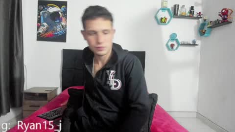 Snapshot of ryan15_ chatting on 03/01/25, 11:28 Ryan 15 online show from 03/01/25, 11:28