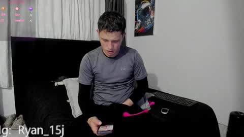 Snapshot of ryan15_ chatting on 10/21/25, 10:27 Ryan 15 online show from 10/21/25, 10:27