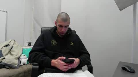 RYAN DOZER online show from 11/01/25, 06:59