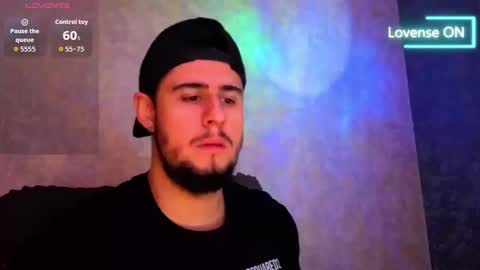 Snapshot of ryan_evanns chatting on 09/17/25, 01:02 R Y A N online show from 09/17/25, 01:02