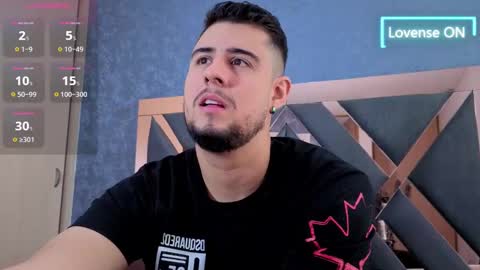 Snapshot of ryan_evanns chatting on 10/08/25, 12:25 R Y A N online show from 10/08/25, 12:25