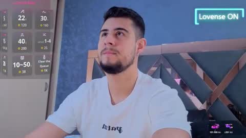 Snapshot of ryan_evanns chatting on 10/17/25, 12:08 R Y A N online show from 10/17/25, 12:08