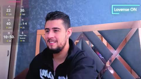 Snapshot of ryan_evanns chatting on 10/24/25, 02:13 R Y A N online show from 10/24/25, 02:13