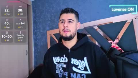 Snapshot of ryan_evanns chatting on 10/25/25, 11:29 R Y A N online show from 10/25/25, 11:29