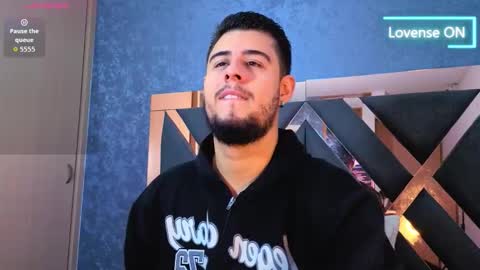 Snapshot of ryan_evanns chatting on 11/05/25, 11:10 R Y A N online show from 11/05/25, 11:10