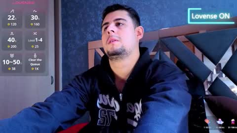 Snapshot of ryan_evanns chatting on 11/20/25, 11:54 R Y A N online show from 11/20/25, 11:54