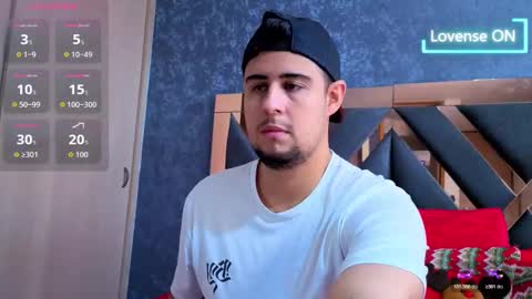 Snapshot of ryan_evanns chatting on 11/21/25, 12:48 R Y A N online show from 11/21/25, 12:48