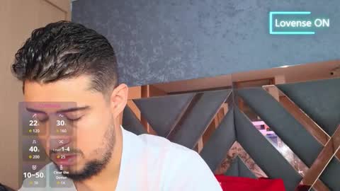 Snapshot of ryan_evanns chatting on 12/15/25, 11:58 R Y A N online show from 12/15/25, 11:58