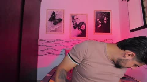 Snapshot of ryan_evannss_ chatting on 05/22/26, 01:50 Ryan Evannss online show from 05/22/26, 01:50