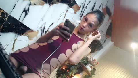 Snapshot of ryan_hyeson chatting on 12/15/25, 12:31 Its me Ryan online show from 12/15/25, 12:31