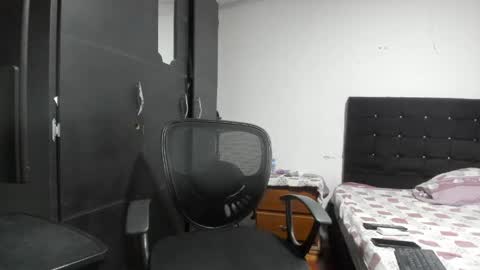 Snapshot of ryan_xc1 chatting on 05/19/26, 03:13 ryan_xc1 online show from 05/19/26, 03:13