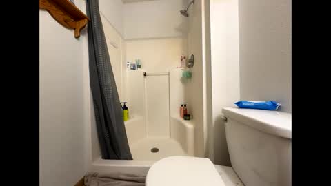 ryanihde2025 online show from 03/15/26, 11:22