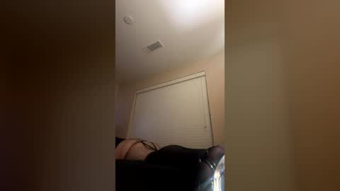 ryanlovesfishnets online show from 07/20/26, 07:33