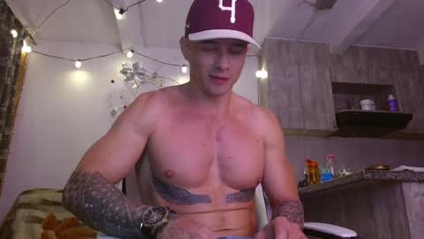Ryan Blue ig ryannblue online show from 01/01/25, 06:37