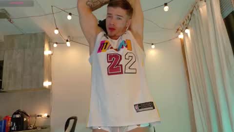 Ryan Blue ig ryannblue online show from 09/12/25, 12:22