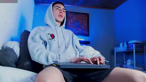 Ryannhill  online show from 04/14/26, 06:30