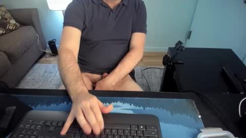 Snapshot of ryanontour chatting on 11/10/25, 06:29 Ryan in NYC online show from 11/10/25, 06:29