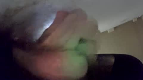 Snapshot of ryanstone123 chatting on 11/17/25, 03:18 Ryan online show from 11/17/25, 03:18