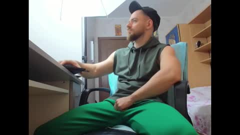 Ryanstone  online show from 11/06/25, 04:02