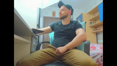 Ryanstone  online show from 01/10/26, 05:42