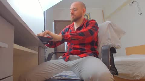 Ryanstone  online show from 04/03/26, 05:27