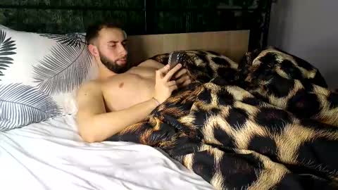 ryanstorm1 online show from 12/03/25, 10:13