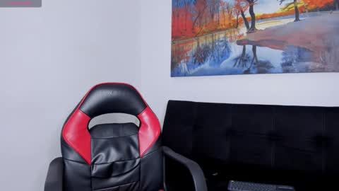 Snapshot of ryanwhite3 chatting on 12/17/25, 01:22 ryanwhite3 online show from 12/17/25, 01:22