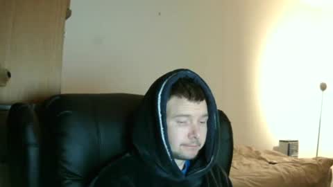 Snapshot of ryder93x chatting on 02/02/25, 07:09 Ryder93 online show from 02/02/25, 07:09