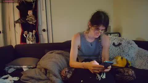 Snapshot of ryn_michele chatting on 10/06/25, 03:31 Ryn Michele online show from 10/06/25, 03:31