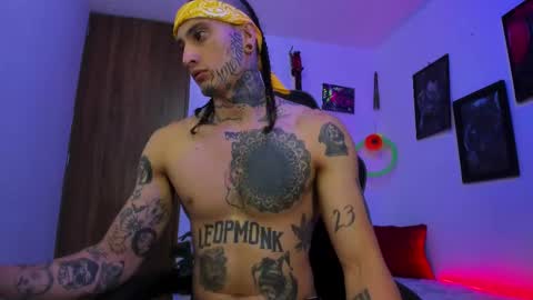 leopmonk help me reach 100 thumbs up online show from 02/22/25, 12:29