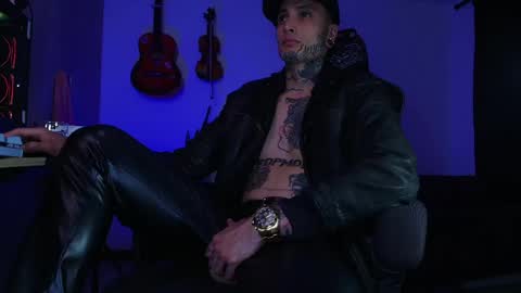 leopmonk help me reach 100 thumbs up online show from 04/24/26, 01:41