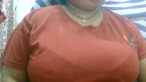 Snapshot of s03286 chatting on 10/26/25, 04:57 HotLovers online show from 10/26/25, 04:57