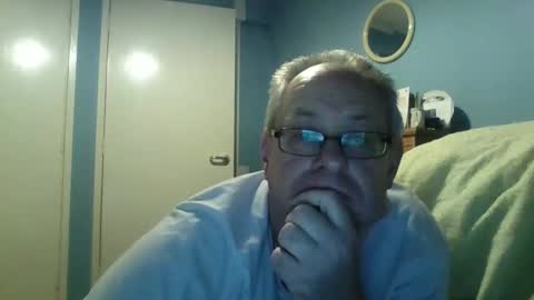 Snapshot of s536sny18 chatting on 10/26/25, 04:13 s536sny18 online show from 10/26/25, 04:13