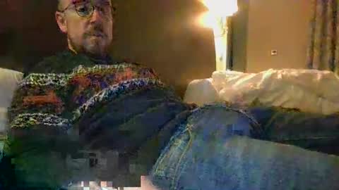 s_i_q online show from 12/04/25, 09:12