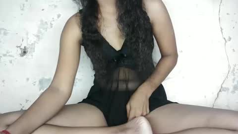 Snapshot of saanvi_indian chatting on 10/01/25, 08:31 saanu online show from 10/01/25, 08:31
