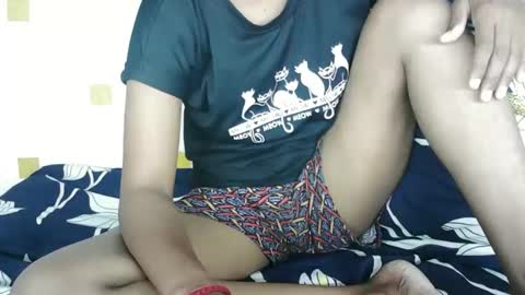 Snapshot of saanvi_indian chatting on 10/11/25, 05:11 saanu online show from 10/11/25, 05:11