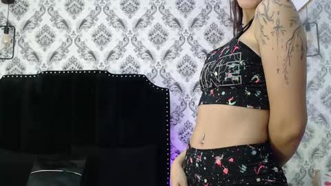 Snapshot of saara_brown chatting on 03/12/25, 12:26 Saara Brown online show from 03/12/25, 12:26