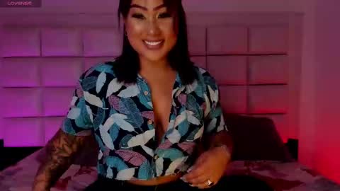 Snapshot of saarawiilson chatting on 09/17/25, 06:31 SARA WILSON online show from 09/17/25, 06:31