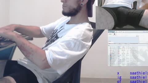 Snapshot of saat_hiel chatting on 01/31/25, 07:39 Saat online show from 01/31/25, 07:39