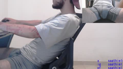 Snapshot of saat_hiel chatting on 02/02/25, 02:48 Saat online show from 02/02/25, 02:48