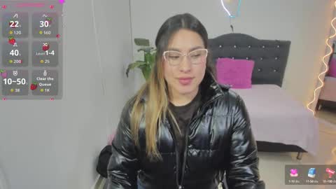 saaya_tay online show from 09/15/25, 03:06