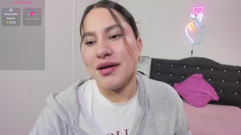 saaya_tay online show from 10/07/25, 03:04