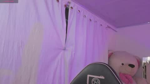 saaya_tay online show from 04/01/26, 03:18