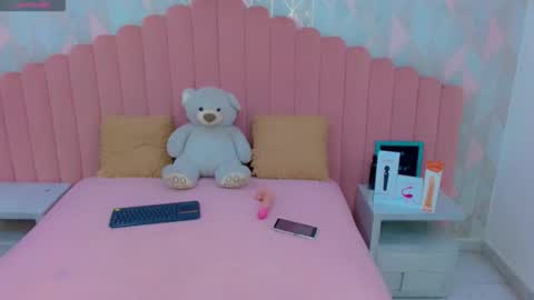 sabriana_smith1 online show from 03/31/26, 05:35