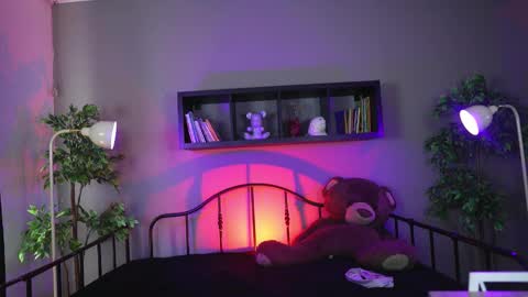 sabri   online show from 11/05/25, 02:17