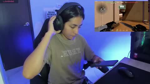 Angie  online show from 09/25/25, 04:43