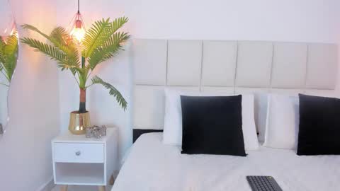 sabrina_f0xx online show from 02/21/26, 05:30