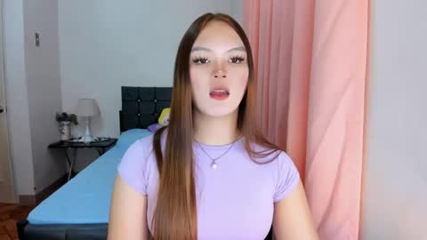 sabrina_hilson online show from 12/15/25, 04:22