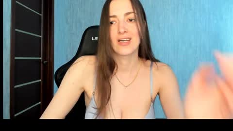 Snapshot of sabrina_mur chatting on 05/17/26, 08:12 sabrina_mur online show from 05/17/26, 08:12
